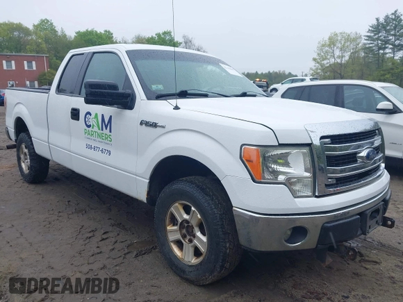 2013 Ford F-150 XL with VIN 1FTFX1EF0DFA84252, listed as a IAAI auction lot 42186869 with 206,644 mi miles and . Bid and sale history available at carsss.com. Image 1.