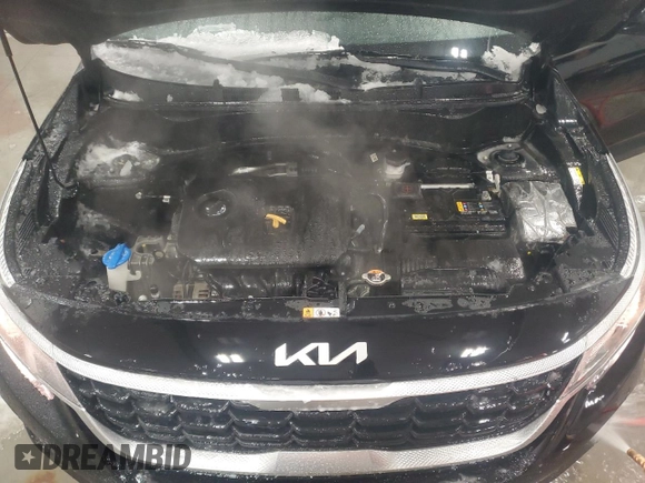 2023 Kia Seltos LX with VIN KNDEPCAAXP7432087, listed as a Copart auction lot 45011675 with 40,460 mi miles and Clean title. Bid and sale history available at DreamBid. Image 12.