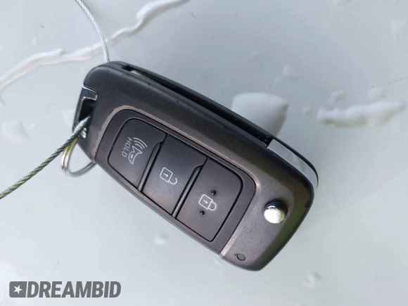 2020 Hyundai Venue SE with VIN KMHRB8A38LU044569, listed as a IAAI auction lot 42117572 with 45,562 mi miles and . Bid and sale history available at DreamBid. Image 11.