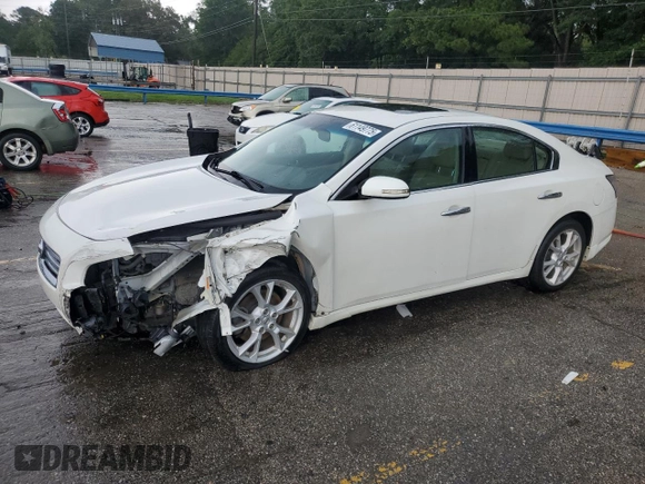 2014 Nissan Maxima SV with VIN 1N4AA5APXEC450308, listed as a Copart auction lot 61149775 with 135,968 mi miles and Salvage title. Bid and sale history available at DreamBid. Image 1.