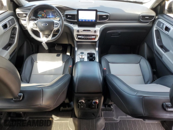 2022 Ford Explorer XLT with VIN 1FMSK7DH3NGB60332, listed as a Copart auction lot 57460815 with 40,812 mi miles and Salvage title. Bid and sale history available at DreamBid. Image 8.