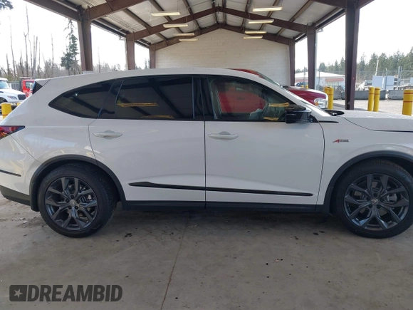2023 Acura MDX w/A-Spec Package with VIN 5J8YE1H01PL030004, listed as a IAAI auction lot 41724782 with 15,835 mi miles and . Bid and sale history available at DreamBid. Image 13.