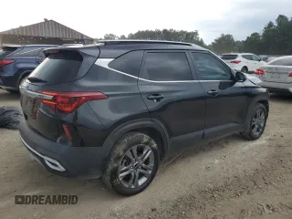 2022 Kia Seltos S with VIN KNDEU2AA1N7289689, listed as a Copart auction lot 60282095 with 55,215 mi miles and Salvage title. Bid and sale history available at DreamBid. Image 3.