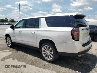 2023 Chevrolet Suburban Premier with VIN 1GNSCFKD7PR205475, listed as a Copart auction lot 60704235 with 32,208 mi miles and Clean title. Bid and sale history available at DreamBid. Image 2.