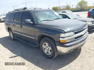 2004 Chevrolet Suburban LS with VIN 3GNEC16Z44G153093, listed as a IAAI auction lot 41830384 with 190,956 mi miles. Bid and sale history available at carsss.com. Image 1.