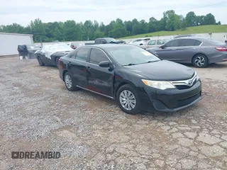 2012 Toyota Camry L z VIN 4T1BF1FK4CU038264, wystawiony jako IAAI lot #42198494 z przebiegiem 180 259 mil mil oraz . Historia ofert i sprzedaży dostępna na DreamBid. Obrazek 1.