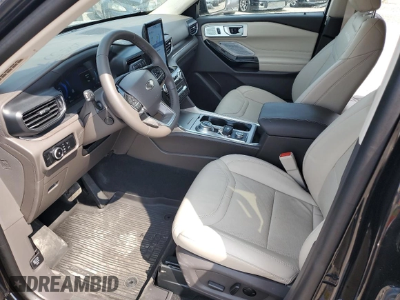 2023 Ford Explorer Platinum с VIN 1FM5K8HCXPGC08557, выставлен на аукционе Copart как лот 63674354 с пробегом 3 977 миль миль и Списание • Salvage title. История ставок и продаж доступна на DreamBid. Изображение 7.