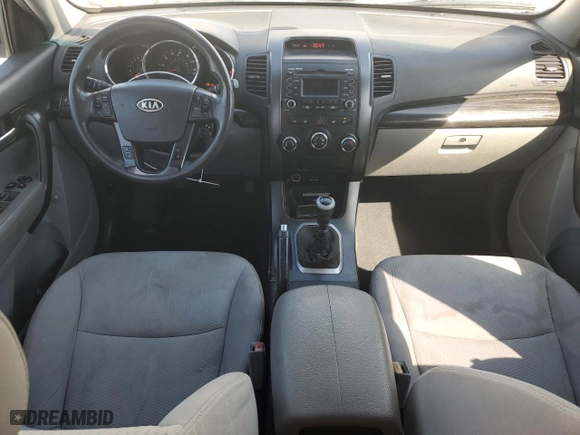 2011 Kia Sorento LX with VIN 5XYKT3A12BG012477, listed as a Copart auction lot 47683685 with 190,183 mi miles and Clean Title. Bid and sale history available at carsss.com. Image 8.