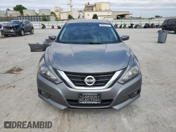 2017 Nissan Altima SR with VIN 1N4AL3AP7HN353364, listed as a Copart auction lot 58859175 with 64,501 mi miles and Salvage title. Bid and sale history available at DreamBid. Image 5.