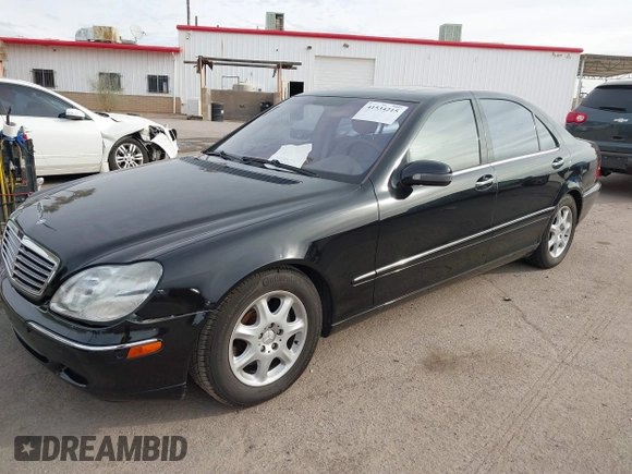 2001 Mercedes-Benz S-Class with VIN WDBNG75J71A135899, listed as a IAAI auction lot 41534215 with 51,646 mi miles. Bid and sale history available at carsss.com. Image 17.