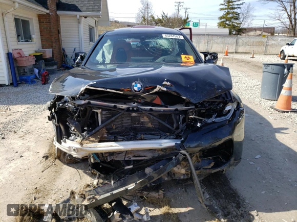 2022 BMW M5 z VIN WBS83CH01NCH75182, wystawiony jako Copart lot #46284903 z przebiegiem Nie podano mil oraz . Historia ofert i sprzedaży dostępna na DreamBid. Obrazek 5.