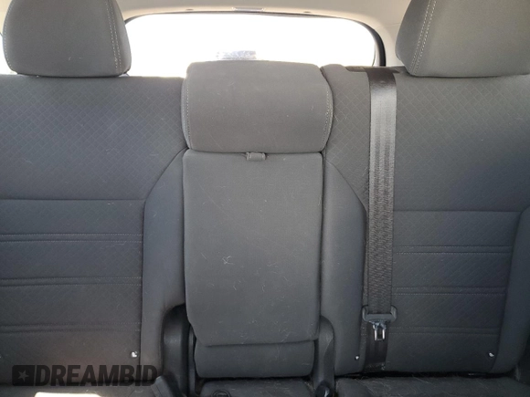 2017 Kia Sorento LX z VIN 5XYPGDA3XHG236574, wystawiony jako Copart lot #56359835 z przebiegiem 105 297 mil mil oraz Szkoda całkowita • Salvage title. Historia ofert i sprzedaży dostępna na DreamBid. Obrazek 10.