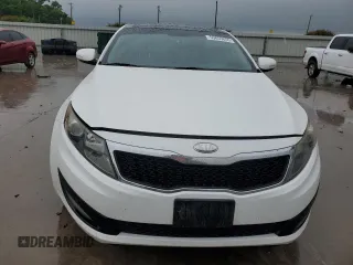 2013 Kia Optima EX z VIN 5XXGN4A75DG229393, wystawiony jako Copart lot #55855855 z przebiegiem 160 037 mil mil oraz Szkoda całkowita • Salvage title. Historia ofert i sprzedaży dostępna na DreamBid. Obrazek 5.