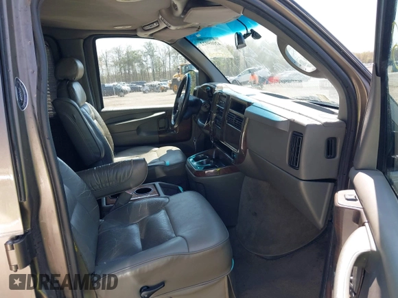 2004 Chevrolet Express Passenger with VIN 1GBFG15T641138032, listed as a IAAI auction lot 42005922 with 200,232 mi miles and . Bid and sale history available at DreamBid. Image 5.