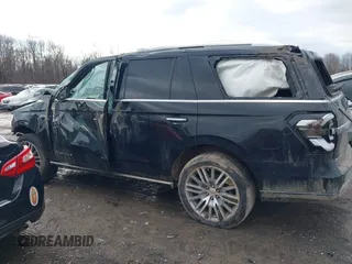2022 Ford Expedition Platinum with VIN 1FMJU1MT1NEA10223, listed as a IAAI auction lot 41068912 with 72,179 mi miles. Bid and sale history available at carsss.com. Image 14.