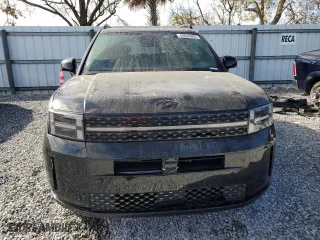 2024 Hyundai Santa Fe Calligraphy with VIN 5NMP54GL2RH041587, listed as a Copart auction lot 44824095 with 9,894 mi miles and Non Repairable. Bid and sale history available at carsss.com. Image 5.