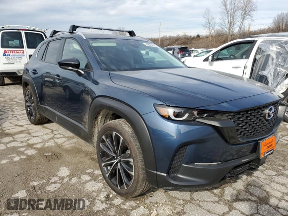 2024 Mazda CX-50 2.5 Turbo with VIN 7MMVABXY9RN164213, listed as a Copart auction lot 40615044 with 399 mi miles and Salvage title. Bid and sale history available at DreamBid. Image 4.
