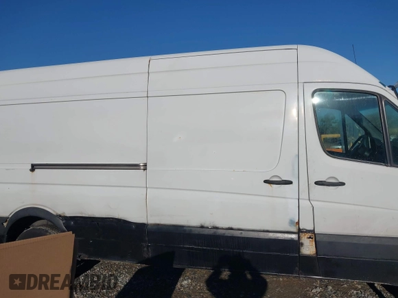 2007 Freightliner Sprinter with VIN WDYPE845875167020, listed as a IAAI auction lot 41767586 with 90,600 mi miles and . Bid and sale history available at DreamBid. Image 13.