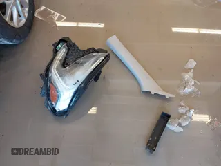 2020 GMC Terrain SLE z VIN 3GKALMEV3LL187124, wystawiony jako IAAI lot #41304973 z przebiegiem Nie podano mil oraz . Historia ofert i sprzedaży dostępna na DreamBid. Obrazek 11.