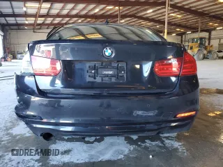 2014 BMW 3 Series 320i xDrive z VIN WBA3C3C54EP662334, wystawiony jako Copart lot #48041315 z przebiegiem 204 045 mil mil oraz Szkoda całkowita • Salvage title. Historia ofert i sprzedaży dostępna na DreamBid. Obrazek 6.