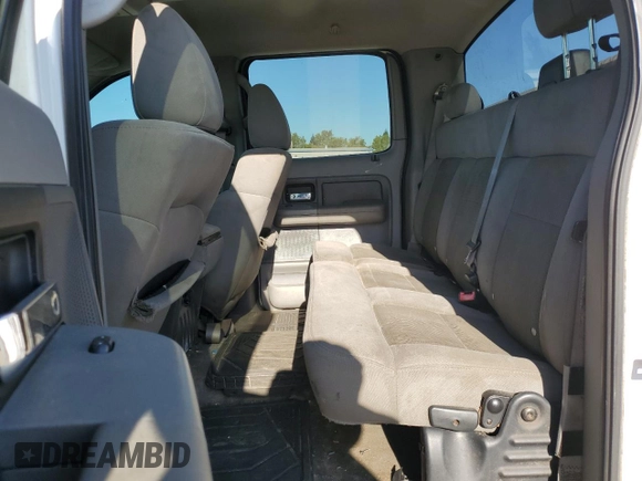 2004 Ford F-150 XLT z VIN 1FTPW12534KA08468, wystawiony jako Copart lot #63341274 z przebiegiem 255 423 mil mil oraz Szkoda całkowita • Salvage title. Historia ofert i sprzedaży dostępna na DreamBid. Obrazek 10.