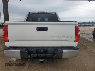 2017 Toyota Tundra SR5 z VIN 5TFEW5F15HX224577, wystawiony jako Copart lot #55704725 z przebiegiem 86 979 mil mil oraz Szkoda całkowita • Salvage title. Historia ofert i sprzedaży dostępna na DreamBid. Obrazek 6.