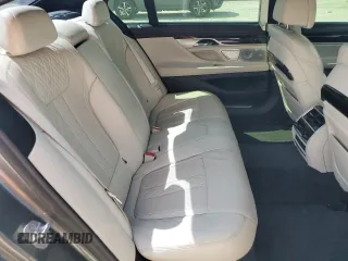 2019 BMW 7 Series 750i with VIN WBA7F0C53KGM24364, listed as a Copart auction lot 53947725 with 71,022 mi miles and Salvage Title. Bid and sale history available at carsss.com. Image 10.
