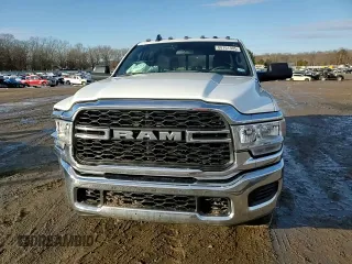 2022 Ram 2500 Tradesman with VIN 3C6UR5CJ5NG391794, listed as a Copart auction lot 88701305 with 100,954 mi miles and Clean Title. Bid and sale history available at carsss.com. Image 11.