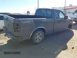 2005 Ford F-150 XL with VIN 1FTRF12275KC36456, listed as a IAAI auction lot 41341871 with 174,498 mi miles. Bid and sale history available at carsss.com. Image 4.