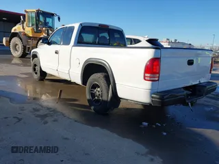 1998 Dodge Dakota SLT with VIN 1B7GL22Y6WS686210, listed as a IAAI auction lot 41184877 with 152,555 mi miles. Bid and sale history available at carsss.com. Image 3.