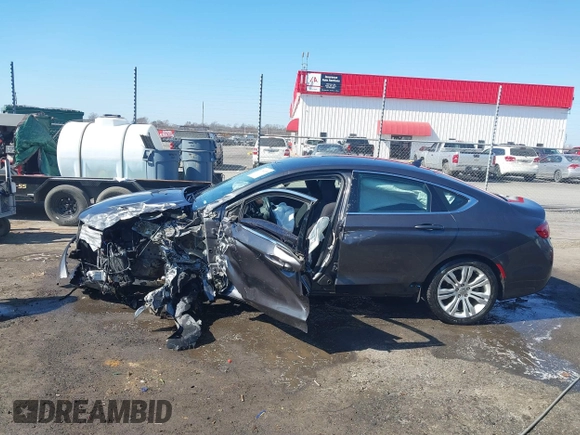 2015 Chrysler 200 Limited with VIN 1C3CCCAB1FN626906, listed as a IAAI auction lot 41644390 with 69,072 mi miles. Bid and sale history available at carsss.com. Image 14.
