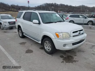 2006 Toyota Sequoia Limited with VIN 5TDBT48A06S275930, listed as a IAAI auction lot 41565423 with 192,993 mi miles. Bid and sale history available at carsss.com. Image 1.