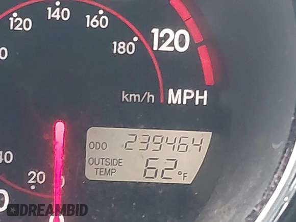 2004 Pontiac Vibe with VIN 5Y2SL64884Z462830, listed as a IAAI auction lot 42032992 with 239,464 mi miles. Bid and sale history available at carsss.com. Image 16.