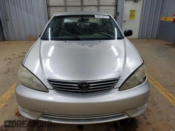 2006 Toyota Camry STD with VIN JTDBE32K163061925, listed as a Copart auction lot 86813674 with 176,660 mi miles and Salvage Title. Bid and sale history available at carsss.com. Image 5.