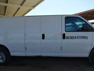 2020 Chevrolet Express Cargo Van with VIN 1GCWGBFP8L1120262, listed as a IAAI auction lot 42010679 with 114,589 mi miles. Bid and sale history available at carsss.com. Image 13.