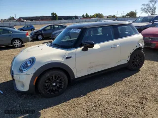 2021 MINI Hardtop 2 Door Cooper with VIN WMWXR3C07M2N96541, listed as a Copart auction lot 78748714 with 28,706 mi miles and Salvage Title. Bid and sale history available at carsss.com. Image 1.