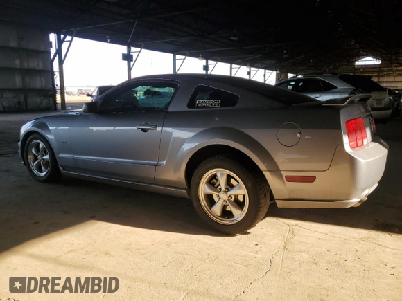 2007 Ford Mustang GT Deluxe with VIN 1ZVFT82HX75325705, listed as a Copart auction lot 50747805 with 157,873 mi miles and Salvage Title. Bid and sale history available at carsss.com. Image 2.