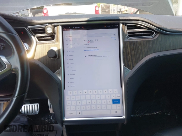 2013 Tesla Model S Performance with VIN 5YJSA1CP5DFP25346, listed as a IAAI auction lot 42463047 with 112,909 mi miles and . Bid and sale history available at DreamBid. Image 19.