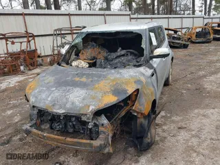 2016 Kia Soul with VIN KNDJN2A27G7831157, listed as a IAAI auction lot 41680311 with 1 mi miles. Bid and sale history available at carsss.com. Image 2.