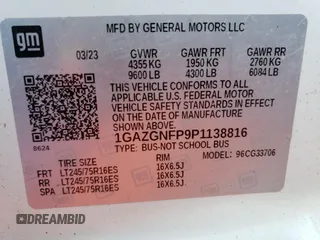 2023 Chevrolet Express Passenger LS z VIN 1GAZGNFP9P1138816, wystawiony jako Copart lot #49766225 z przebiegiem 105 216 mil mil oraz Szkoda całkowita • Salvage title. Historia ofert i sprzedaży dostępna na DreamBid. Obrazek 13.