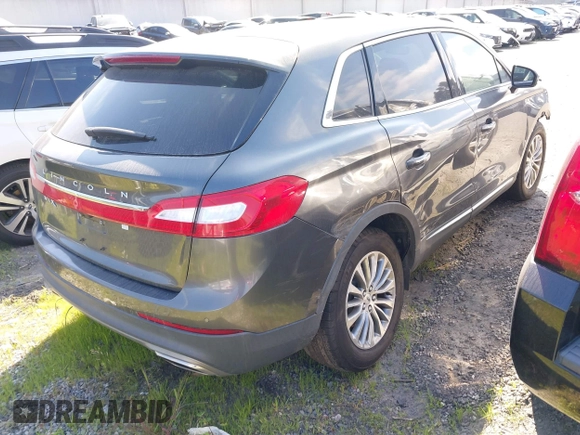 2017 Lincoln MKX Select with VIN 2LMPJ6KR6HBL33050, listed as a IAAI auction lot 41548295 with 38,490 mi miles. Bid and sale history available at carsss.com. Image 4.