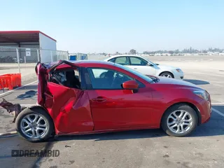 2016 Scion iA z VIN 3MYDLBZV8GY115501, wystawiony jako IAAI lot #40787802 z przebiegiem 184 833 mil mil oraz . Historia ofert i sprzedaży dostępna na DreamBid. Obrazek 14.