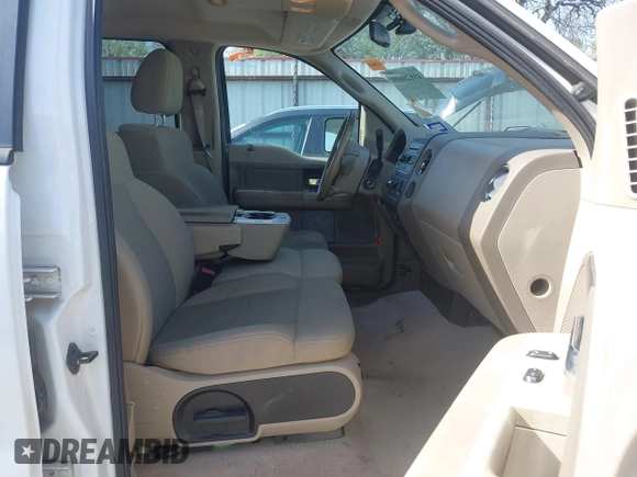 2008 Ford F-150 XL with VIN 1FTRW12W68FA77946, listed as a IAAI auction lot 41828609 with 159,432 mi miles. Bid and sale history available at carsss.com. Image 5.