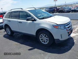 2013 Ford Edge SE z VIN 2FMDK3GC6DBC30266, wystawiony jako IAAI lot #42370292 z przebiegiem 125 911 mil mil oraz . Historia ofert i sprzedaży dostępna na DreamBid. Obrazek 1.
