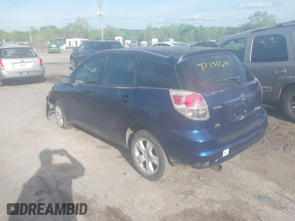 2006 Toyota Matrix STD with VIN 2T1KR30E76C617471, listed as a IAAI auction lot 42151647 with 289,196 mi miles and . Bid and sale history available at carsss.com. Image 3.