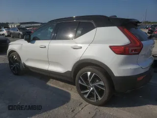 2022 Volvo XC40 R-Design с VIN YV4162UM0N2667557, выставлен на аукционе Copart как лот 60994893 с пробегом 36 185 миль миль и Списание • Salvage title. История ставок и продаж доступна на DreamBid. Изображение 2.