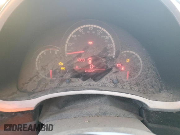 2013 Volkswagen Beetle with VIN 3VWHX7AT0DM681633, listed as a Copart auction lot 43077395 with 37,369 mi miles and Salvage title. Bid and sale history available at DreamBid. Image 9.