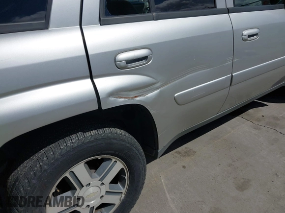 2005 Chevrolet TrailBlazer LT with VIN 1GNDT13S952113282, listed as a IAAI auction lot 41802492 with 172,253 mi miles and . Bid and sale history available at DreamBid. Image 6.