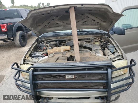 2003 Ford Super Duty F-250 XL with VIN 1FTNX21L63ED45868, listed as a Copart auction lot 81646154 with 92,643 mi miles and Clean Title. Bid and sale history available at carsss.com. Image 11.