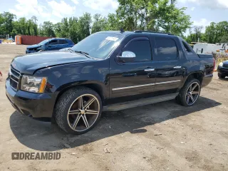 2011 Chevrolet Avalanche LTZ z VIN 3GNTKGE32BG122626, wystawiony jako Copart lot #60570945 z przebiegiem 207 406 mil mil oraz Czysty tytuł • Clean title. Historia ofert i sprzedaży dostępna na DreamBid. Obrazek 1.